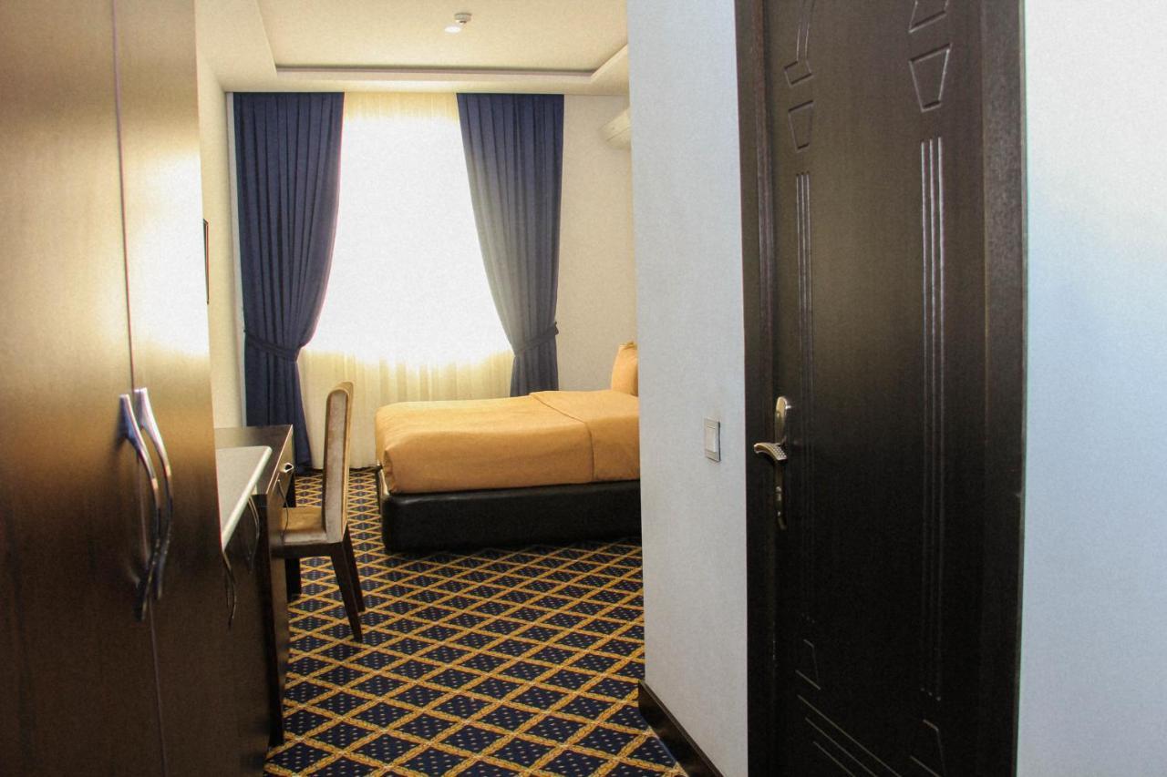 Kristal Hotel Masazir Exterior photo