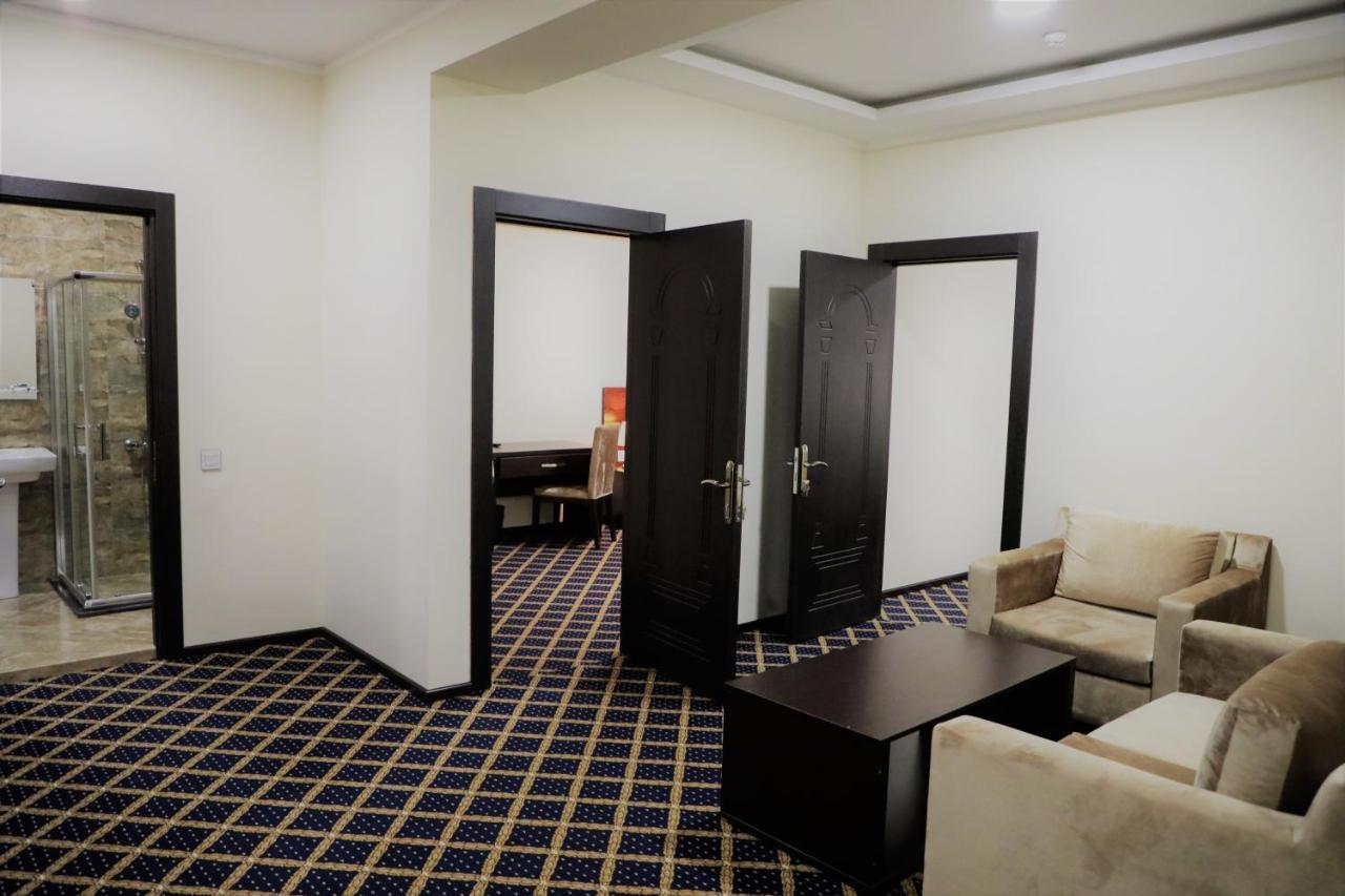 Kristal Hotel Masazir Exterior photo